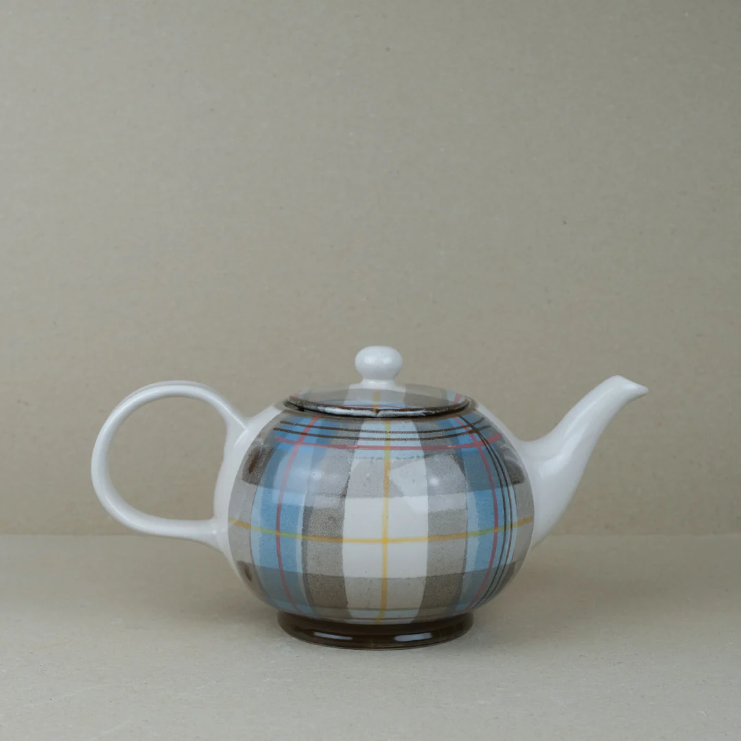 Isobel Anderson Large Teapot - Image 4
